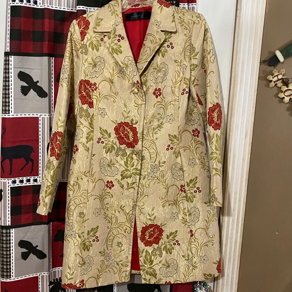 Apostrophe Floral Trench Coat, size Medium